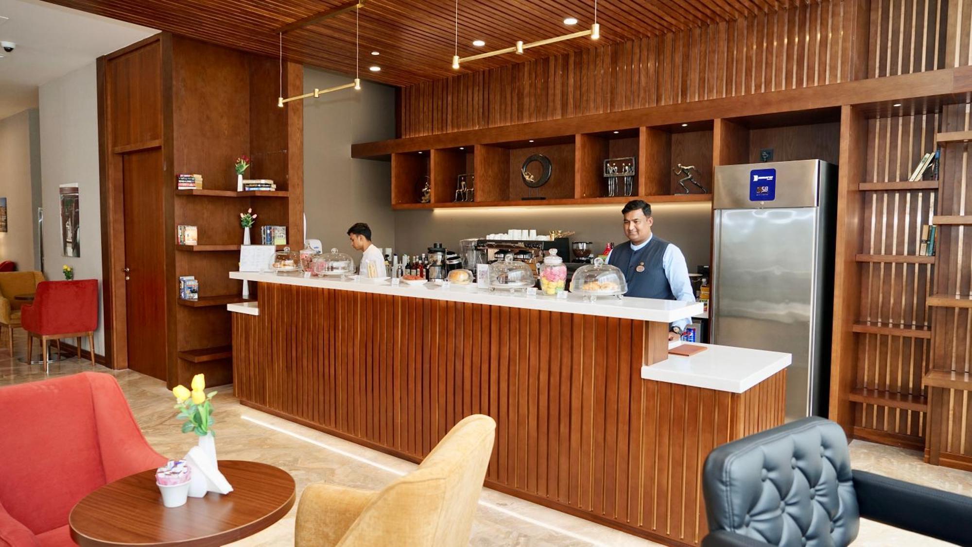 Kyriad Hotel Salalah Extérieur photo