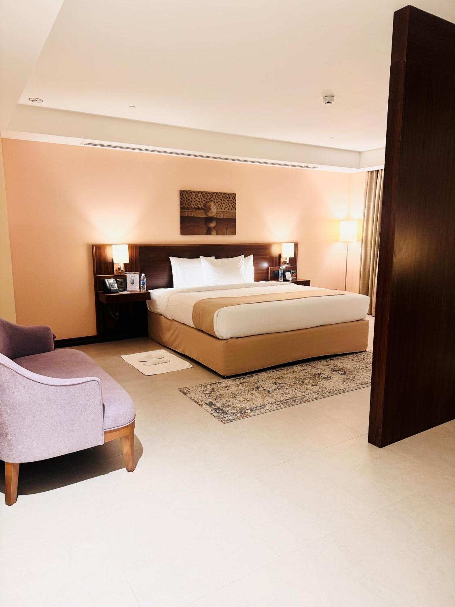 Kyriad Hotel Salalah Extérieur photo