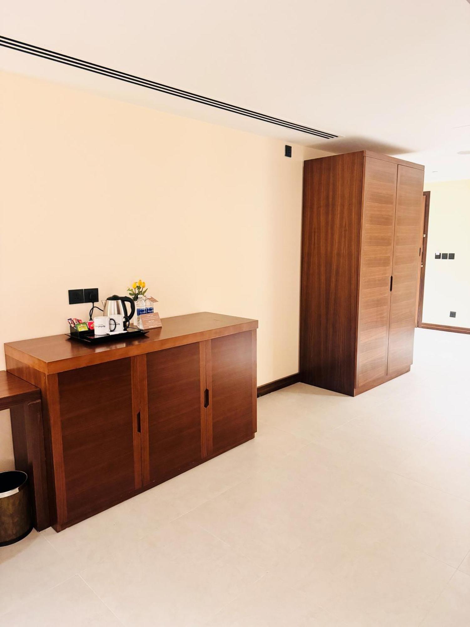 Kyriad Hotel Salalah Extérieur photo