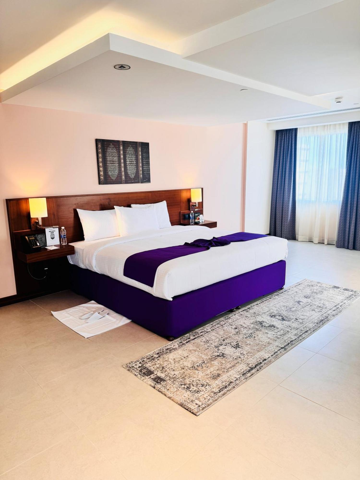Kyriad Hotel Salalah Extérieur photo
