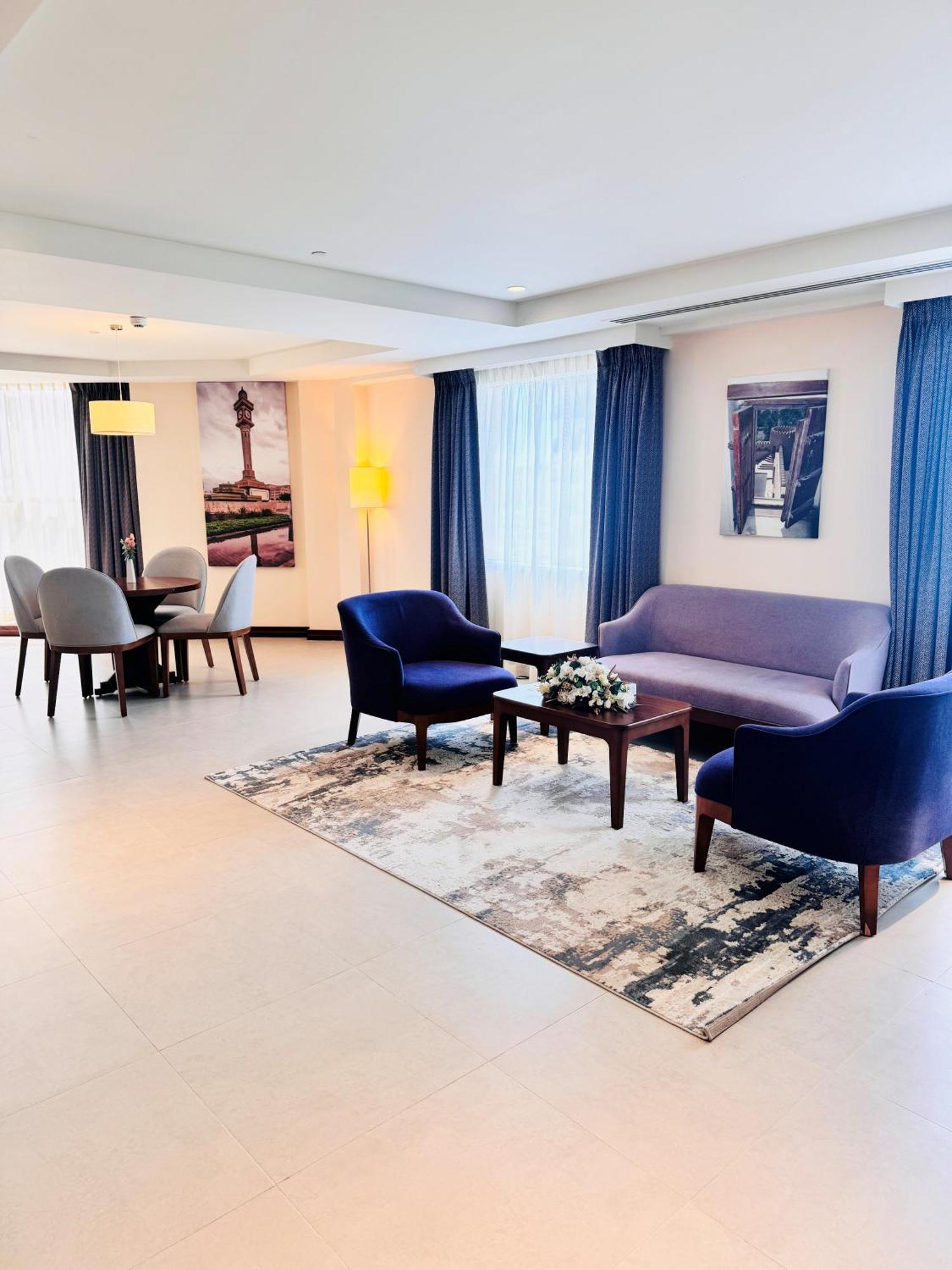 Kyriad Hotel Salalah Extérieur photo