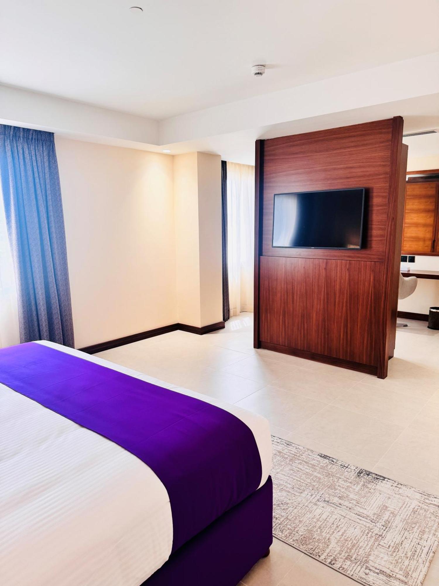 Kyriad Hotel Salalah Extérieur photo