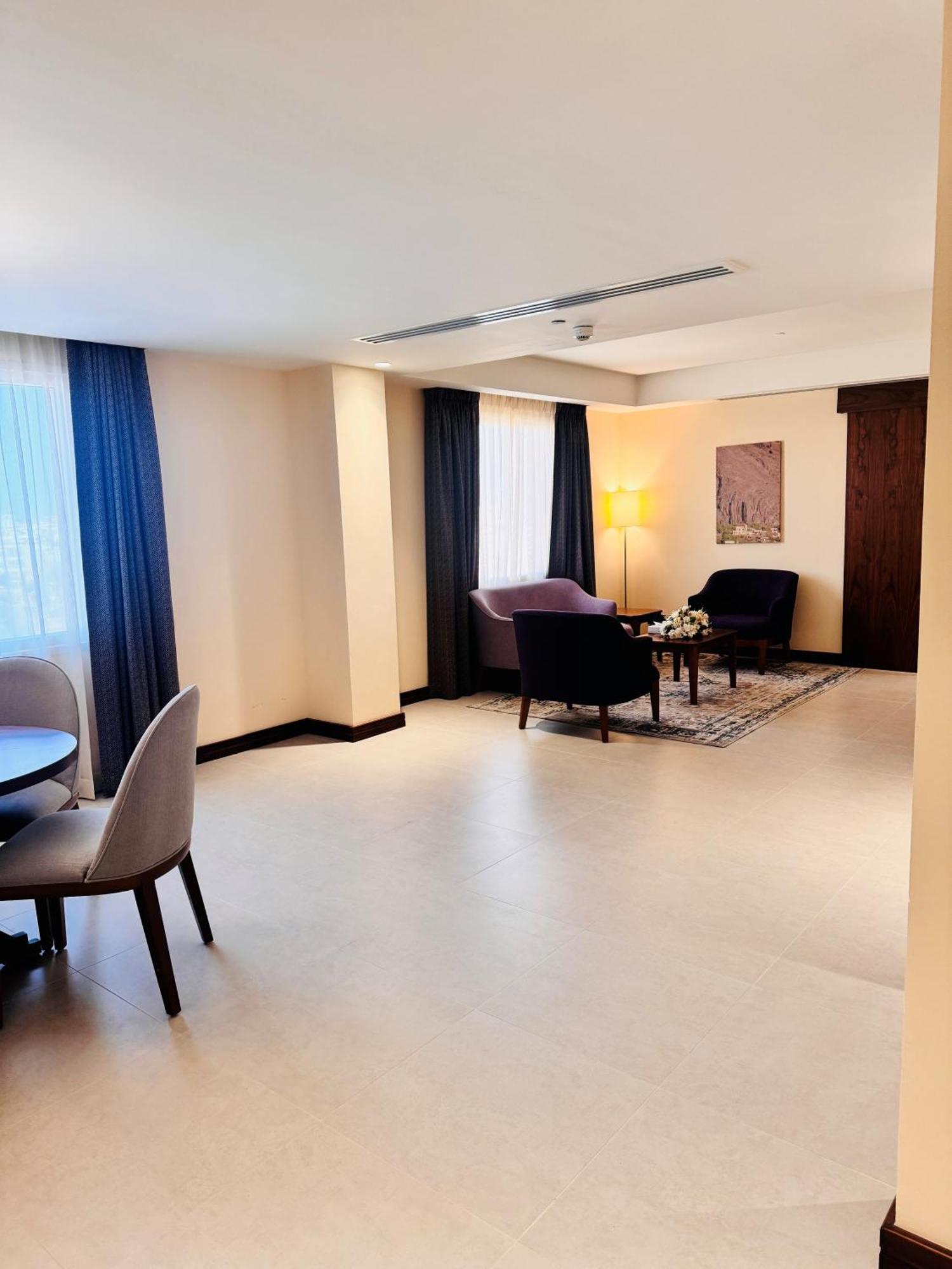 Kyriad Hotel Salalah Extérieur photo